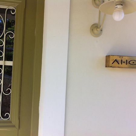 Xenon Estate Villa Spetses Town Room photo